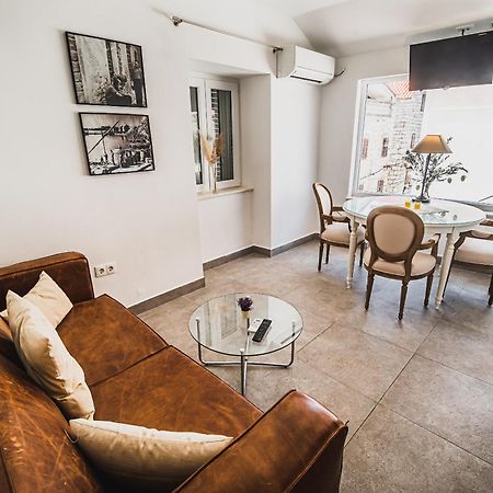 Downtown Luxury Apartments With Hot Tub Vodice Quarto foto